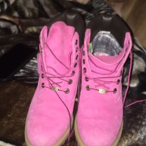 Timberland breast cancer awareness shoes